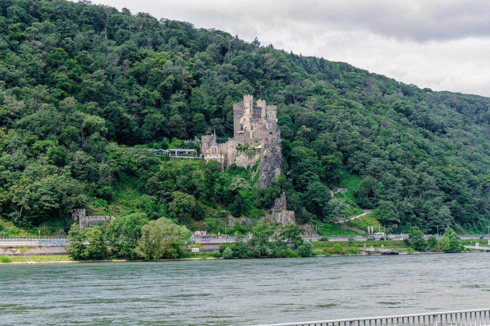 Hotel Unter den Linden Rüdesheim am Rhein Exterior foto